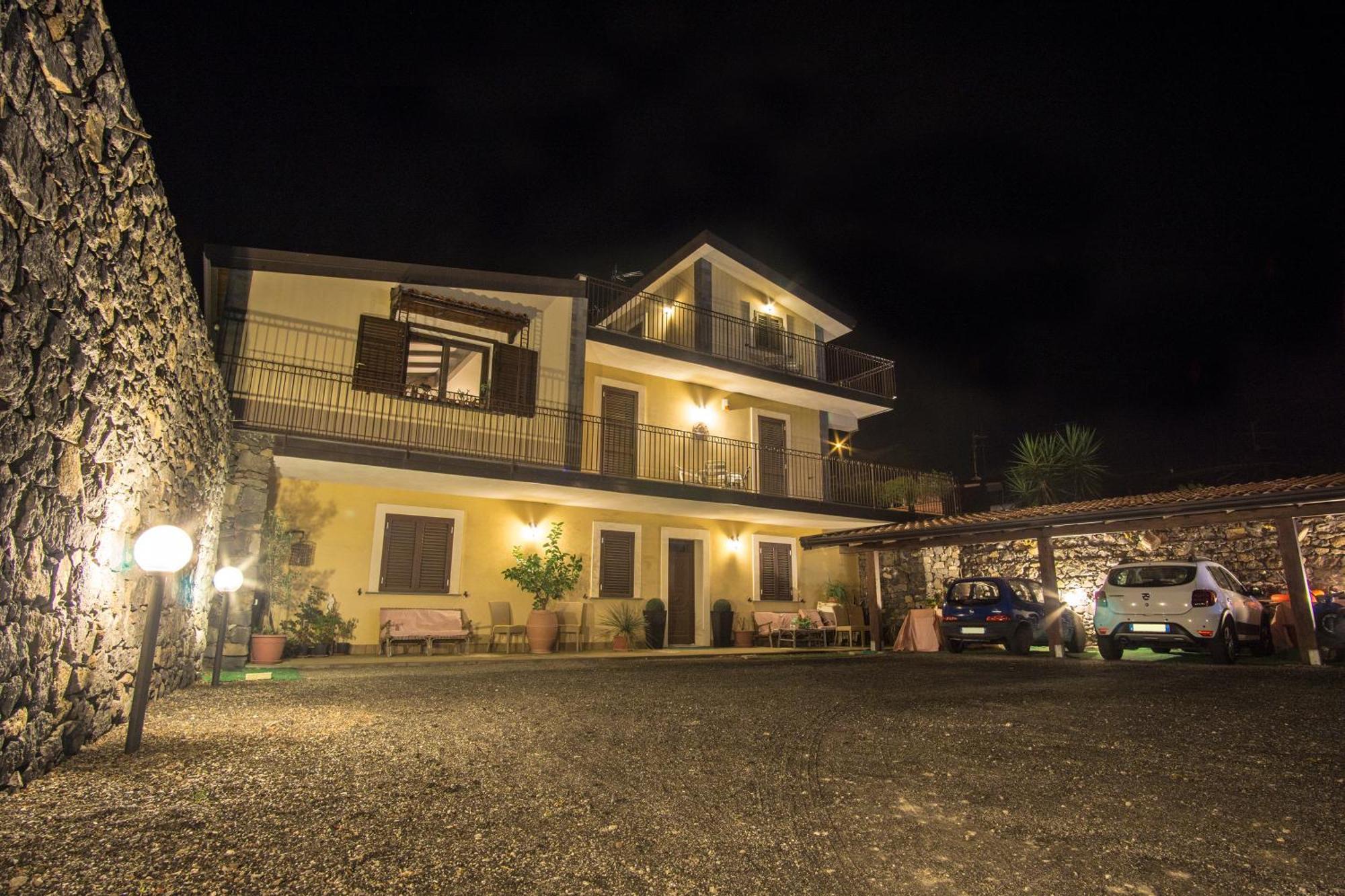 Villa Gusmano Piedimonte Etneo Exterior photo